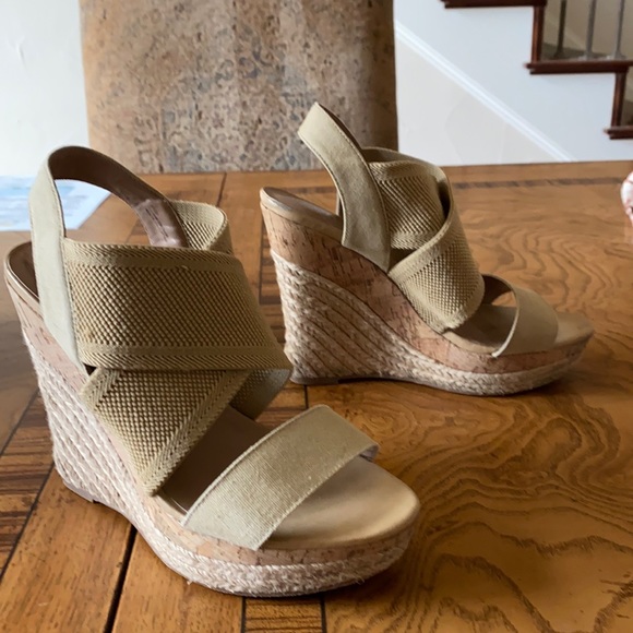Charles by Charles Davis woven wedge - Picture 1 of 5